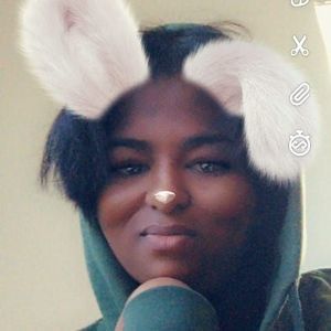 Meet your Posher, Elizabeth